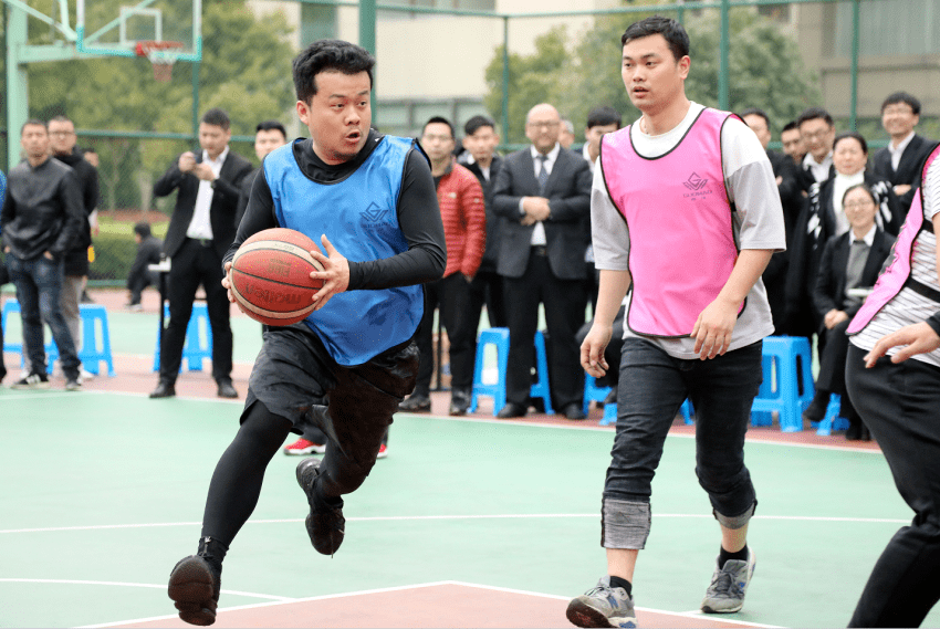 傳承為夢想 拼爭攀新高 國茂籃球隊一代隊員光榮退役？